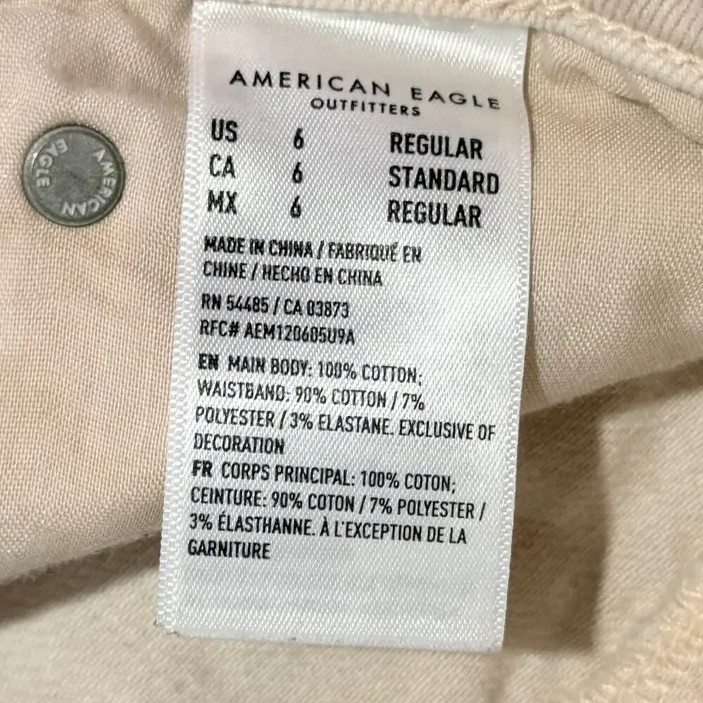 American Eagle Mom Jeans Cream Ivory High Rise Straight Leg Size 6 - Picture 4 of 9
